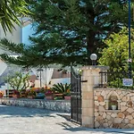Panorama & Daire Ammoudi